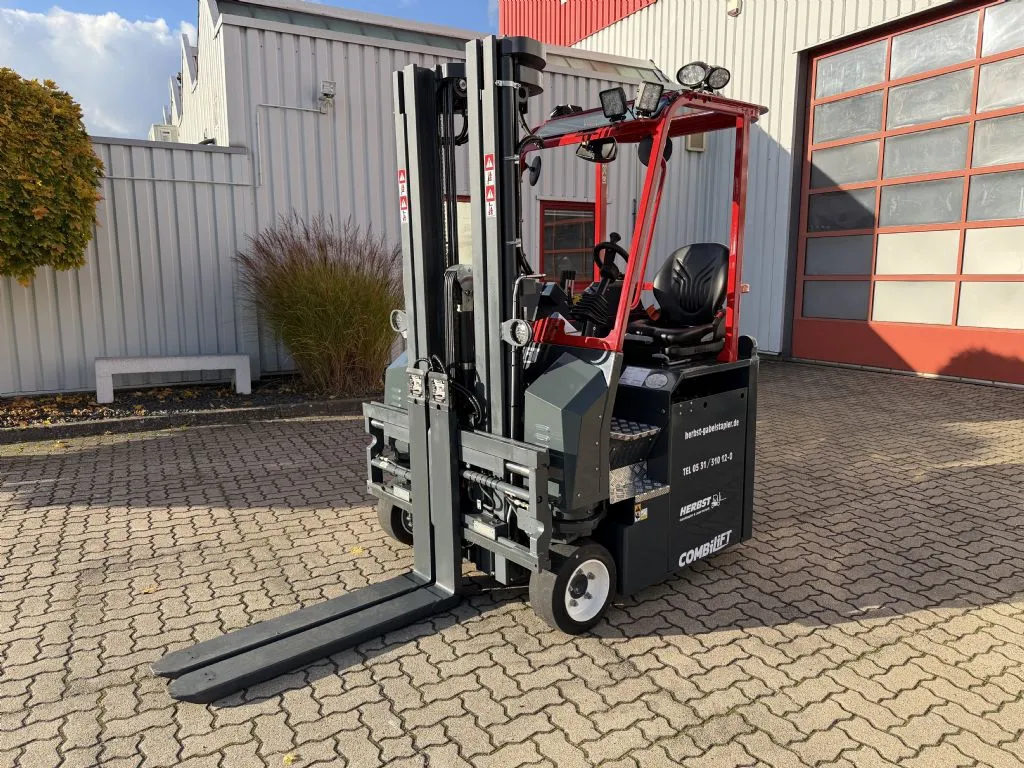 Combilift CBE3000, Bild 1