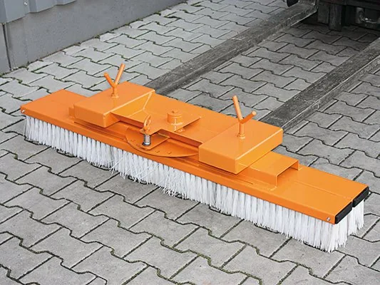Kehrbesen für Gabelstapler
